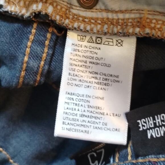 BDG Black Wash Bermuda Cutoff Mom High Rise Raw Hem Distressed Denim Shorts 25 - Picture 9 of 16